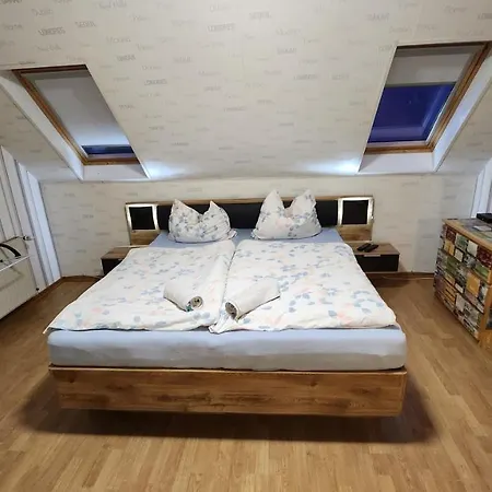 Monteurwohnung Ha-wei -90 M2 アパート